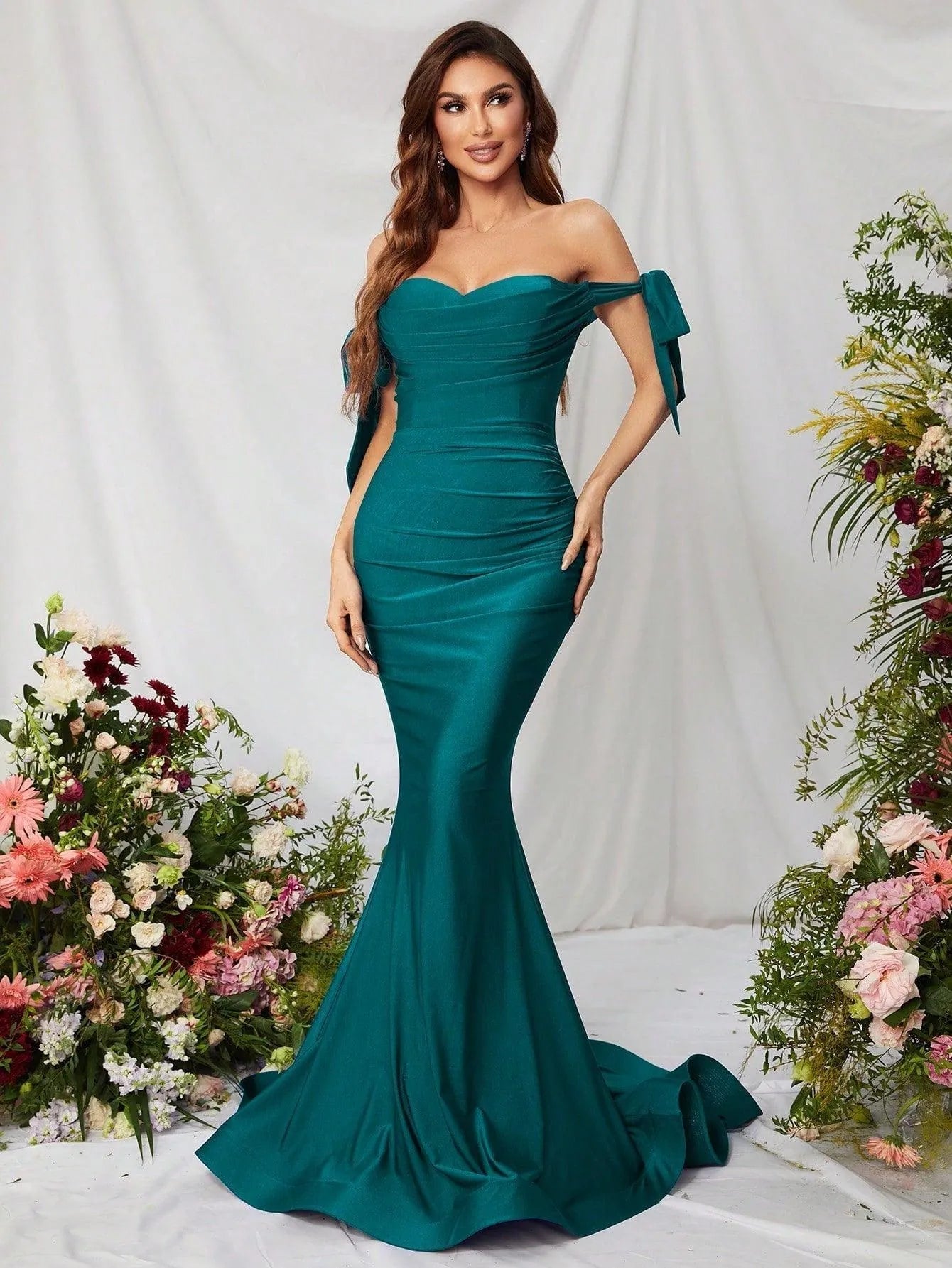 Off Shoulder Knot Side Ruched Front Mermaid Dress