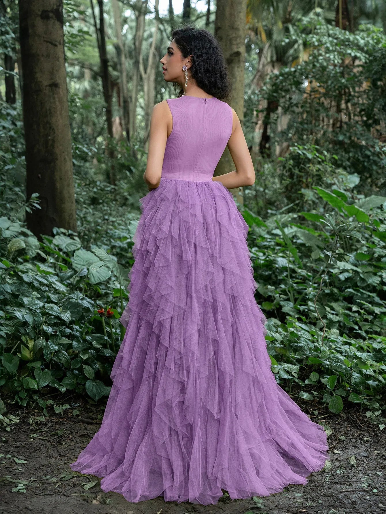 Gorgeous Applique Detail Cascading Ruffle Hem Tulle Prom Dress