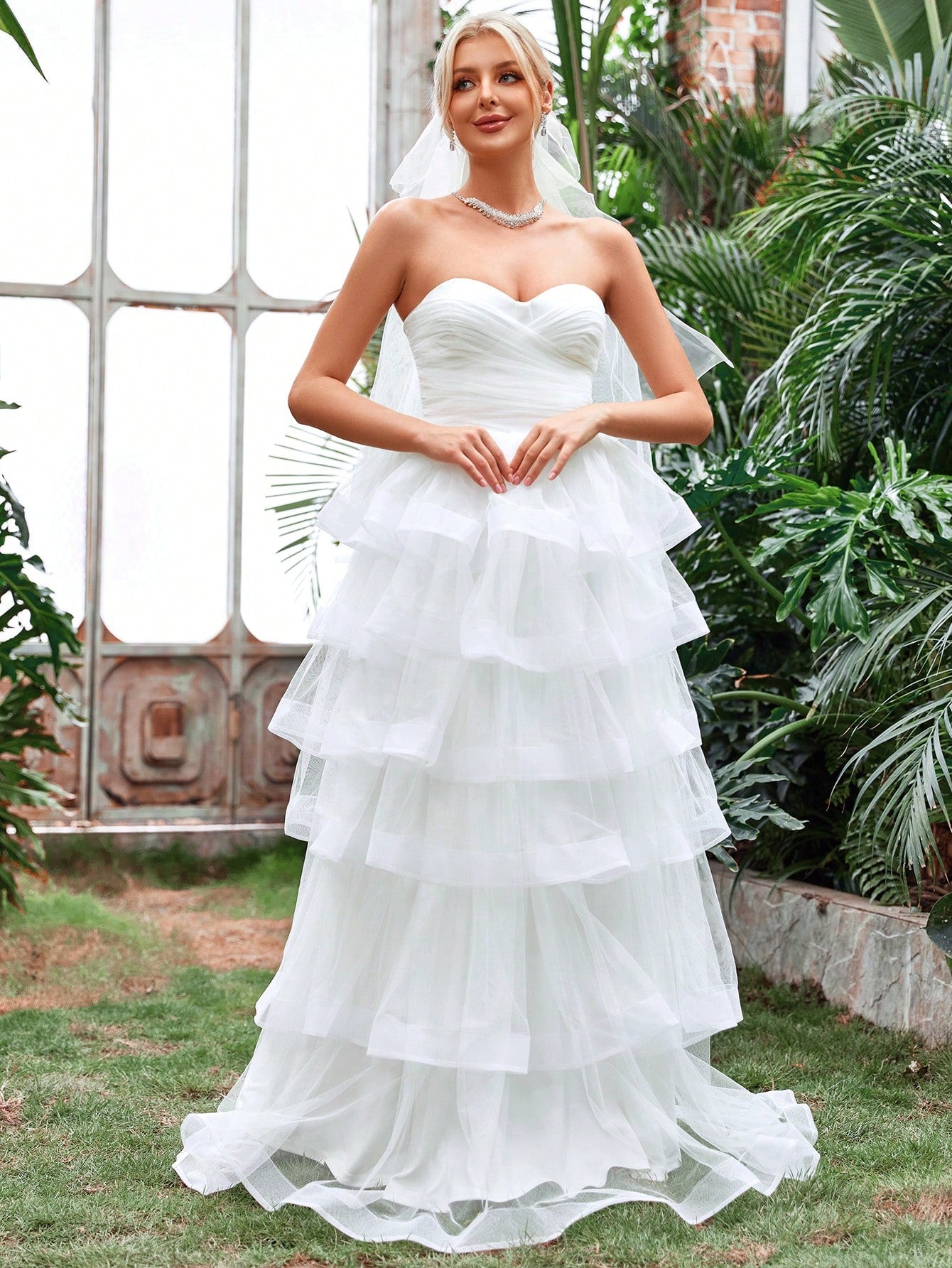 Ruffle Layered Hem Tube Wedding Dresses