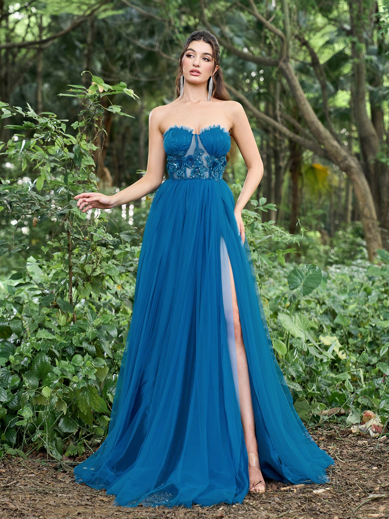 Elegant Strapless Applique Detail Bustier Split Tulle Prom Dress