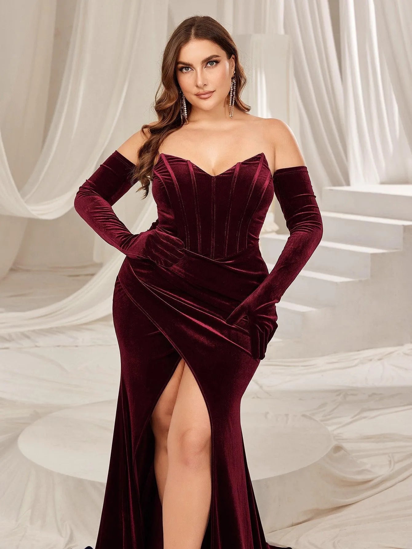 Plus Ruched Wrap Hem Velvet Tube Prom Dress（Gloves Included）