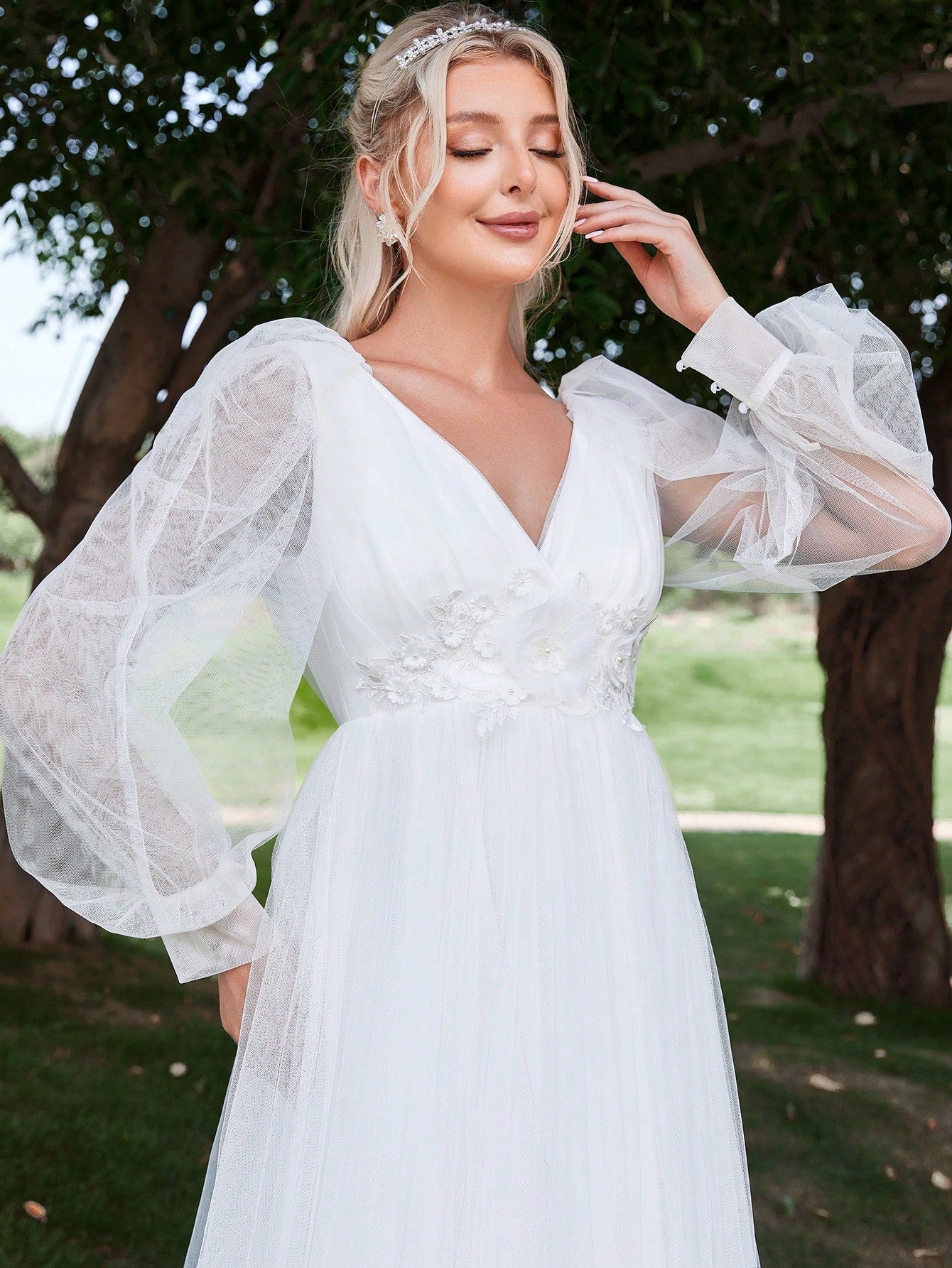 Floral Applique Lantern Sleeve Mesh Wedding Dress