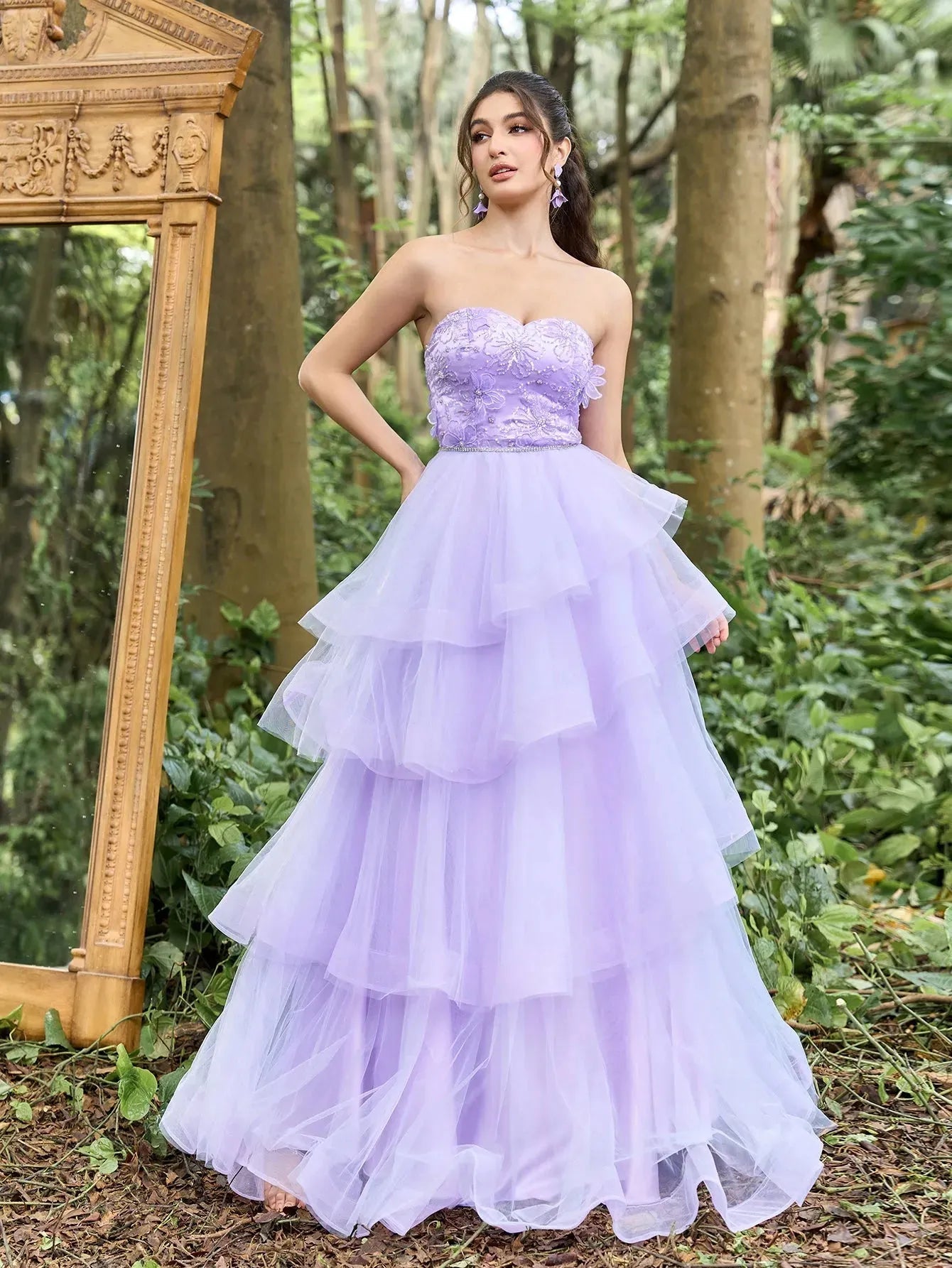 Gorgeous Applique Detail Beaded Bodice Contrast Layered Tulle Hem Prom Tube Dress