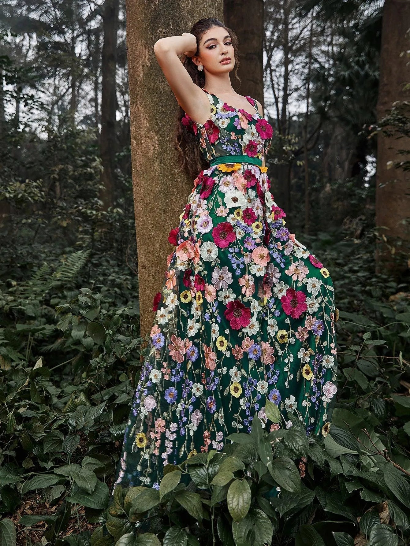 Gorgeous Square Collar Floral Embroidered Evening Dress