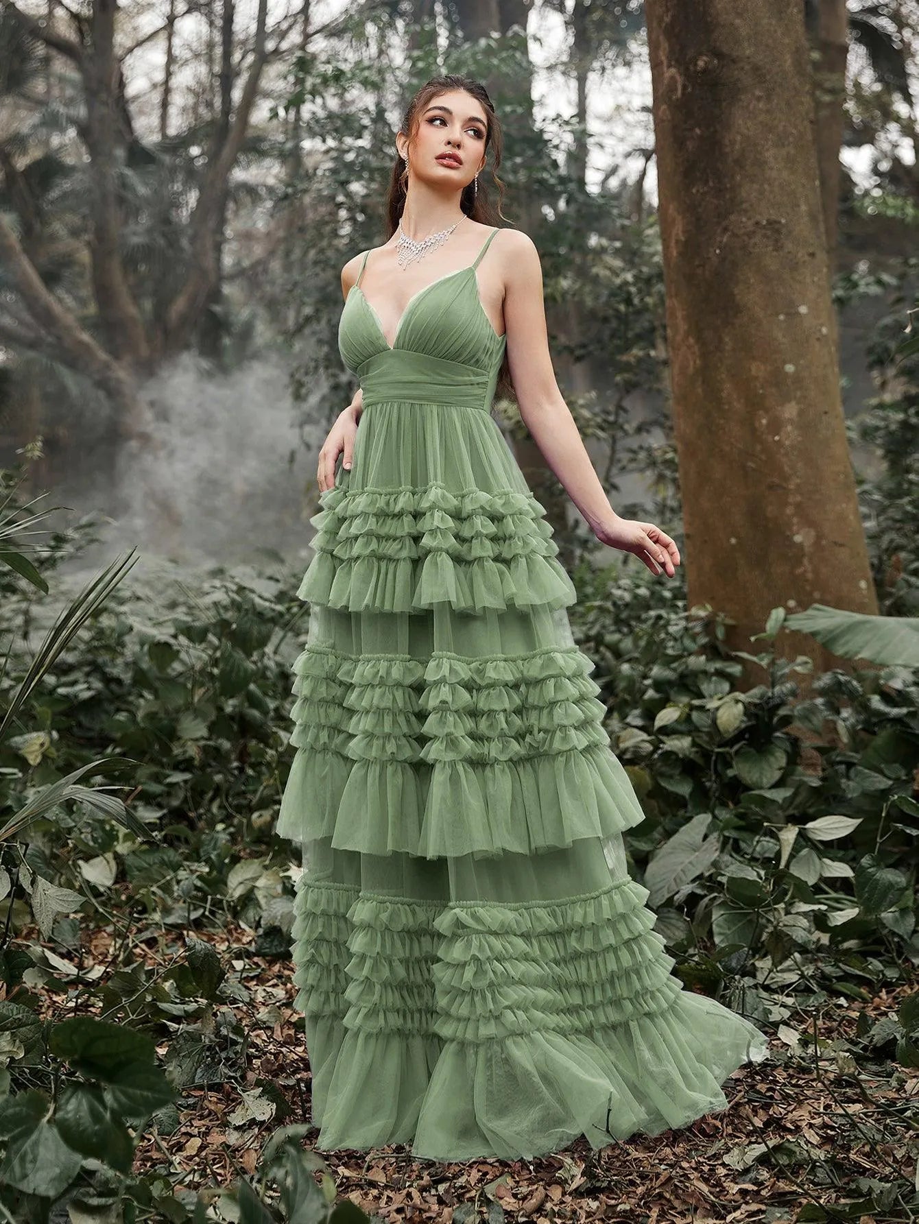 Gorgeous Plunging Neck Tiered Tulle Slip Prom Dress