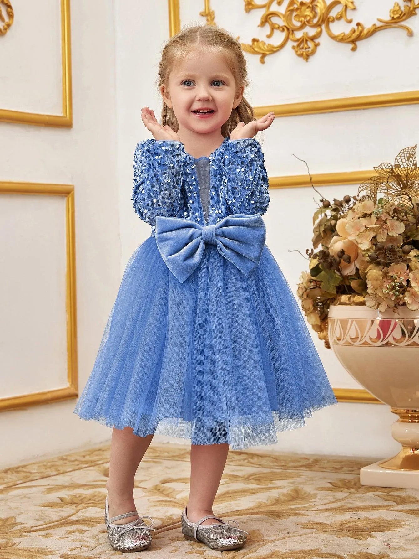 Young Girls' Cute Bow Front Long Sleeve Party Dress