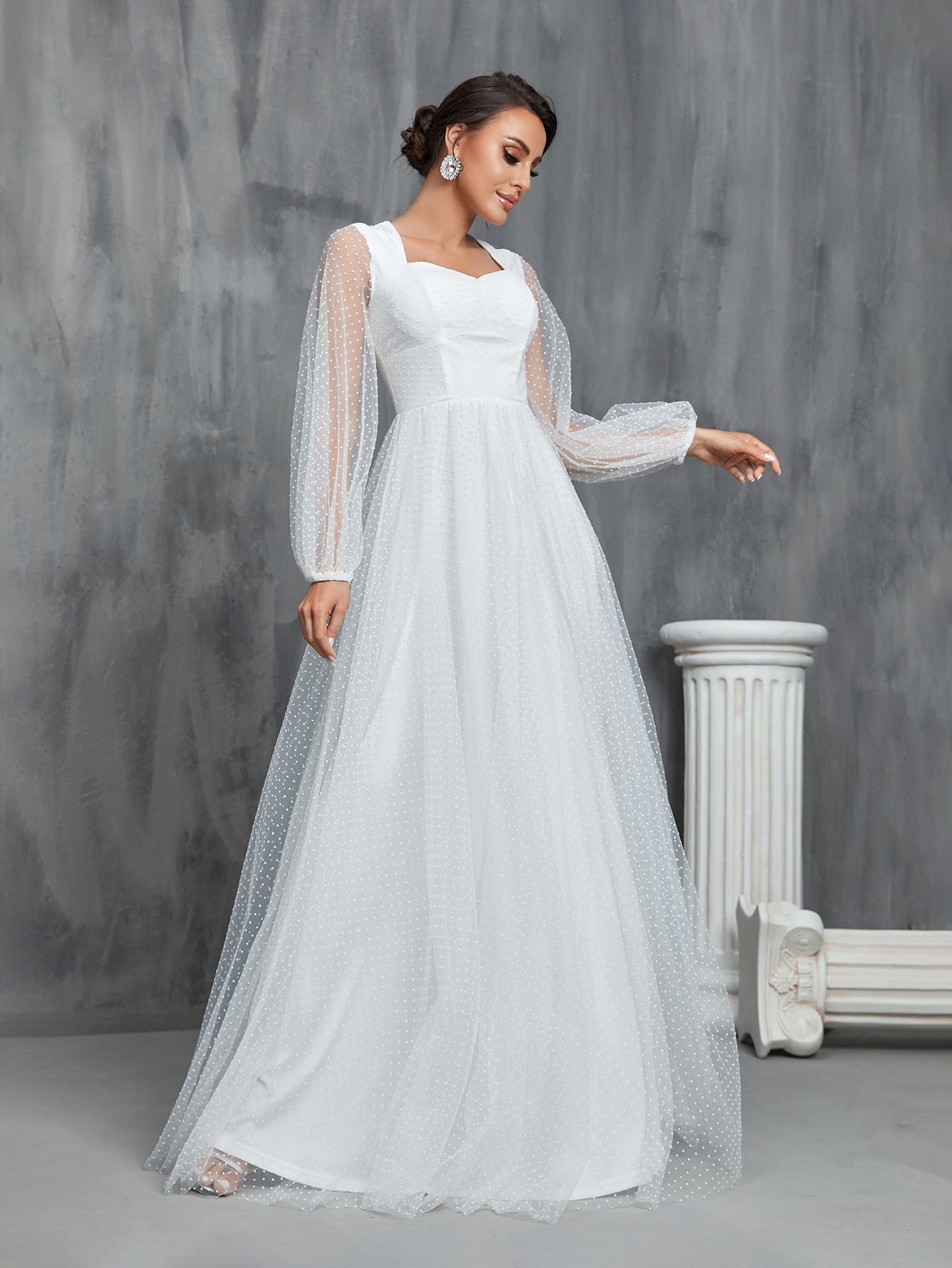 Sweetheart Neck Lantern Sleeve Dobby Mesh Wedding Dress