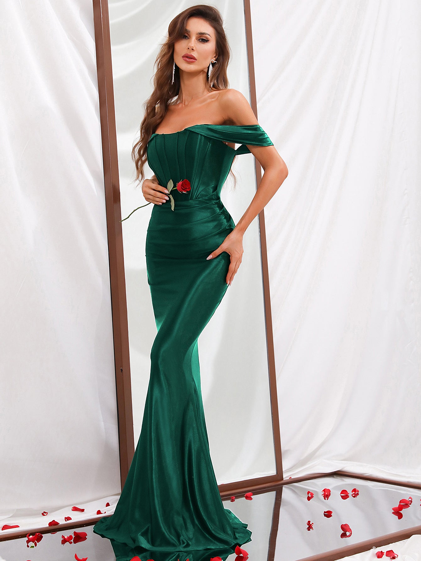 Elegant Pleated Off Shoulder Satin Mermaid Dresses