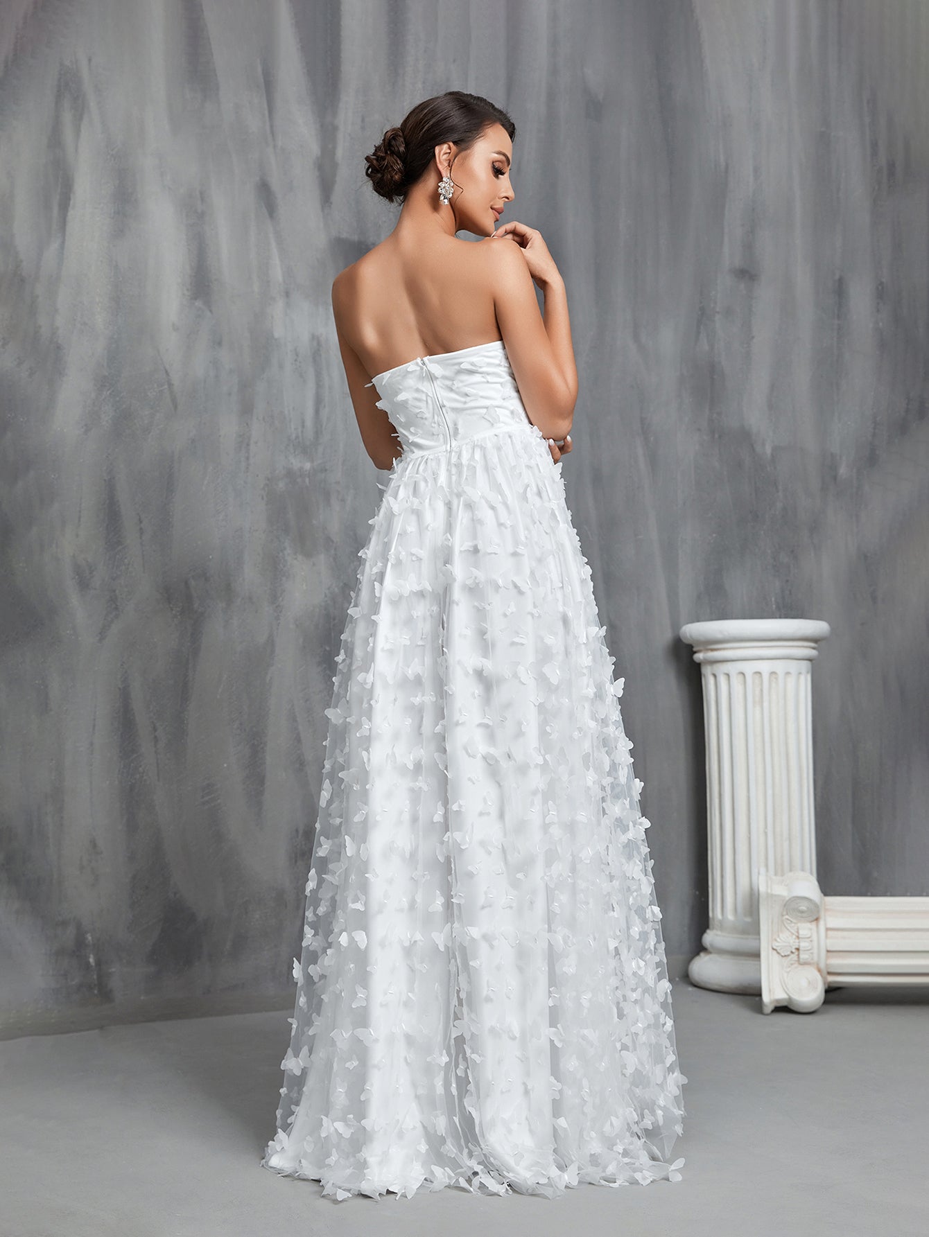 Appliques Detail Tube Wedding Dress