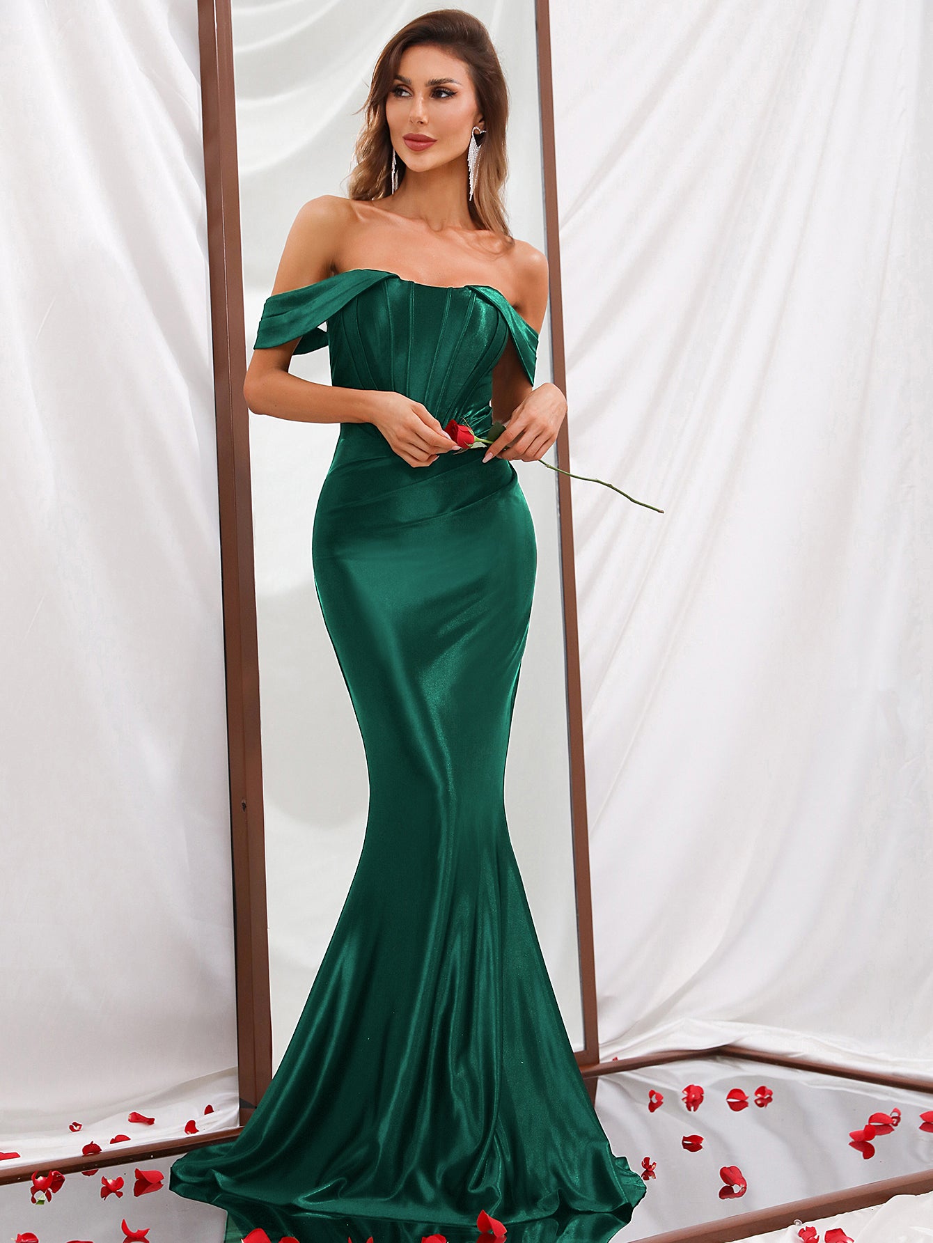 Elegant Pleated Off Shoulder Satin Mermaid Dresses