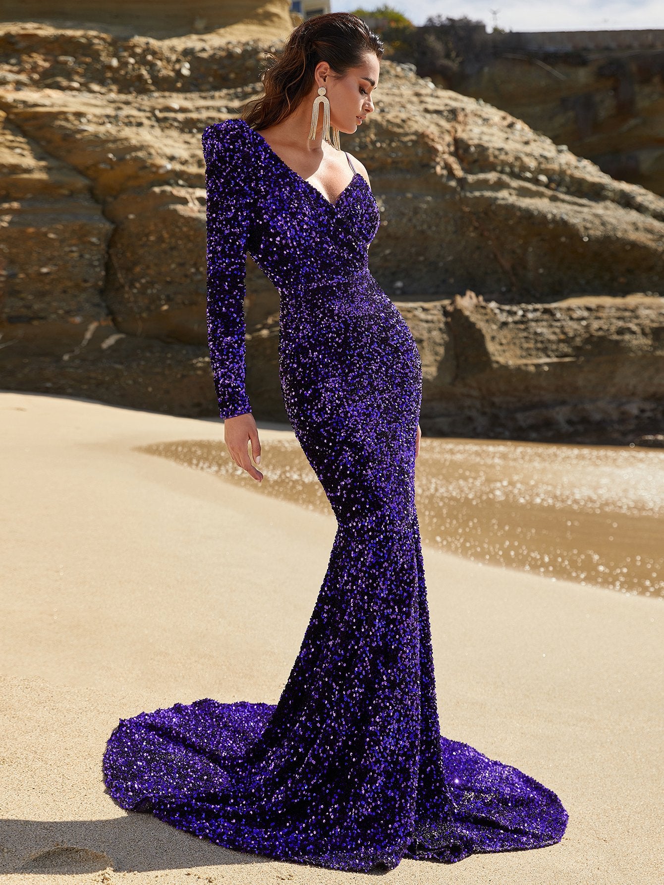 Elegant Long One Shoulder Sequin Mermaid Dresses