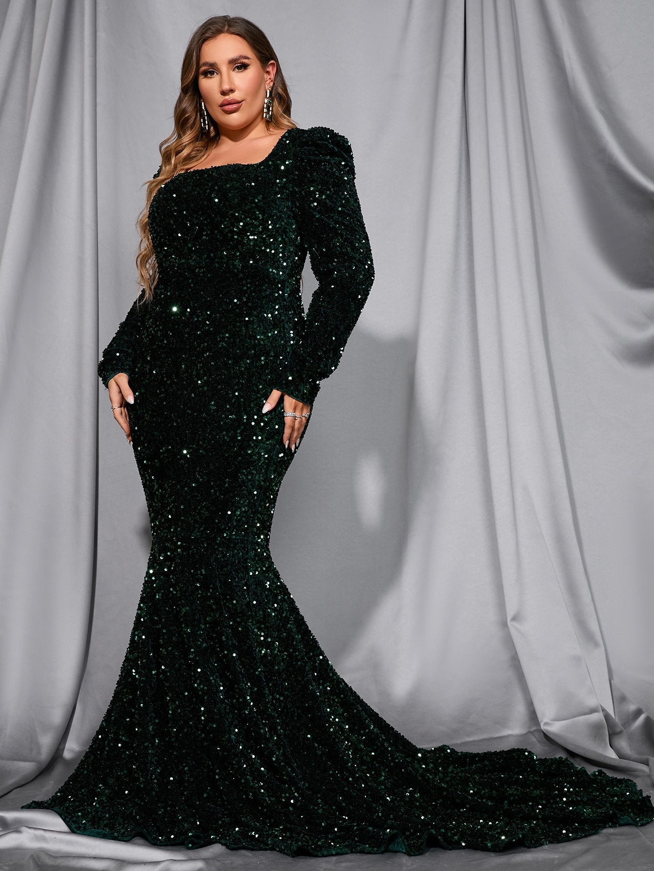 Plus Elegant Square Neck Long Sleeve Sequin Mermaid Dresses